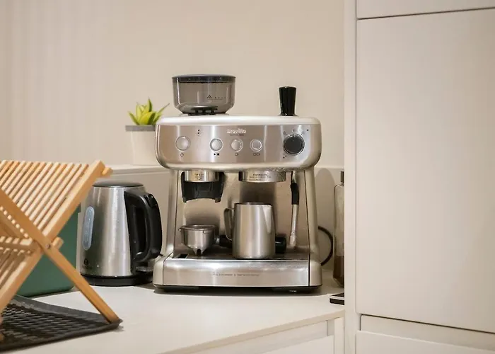 Vakantiehuis Luxurious Barri Vell House - Heart Of The Old Town