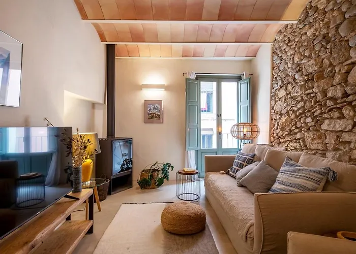 Vakantiehuis Luxurious Barri Vell House - Heart Of The Old Town