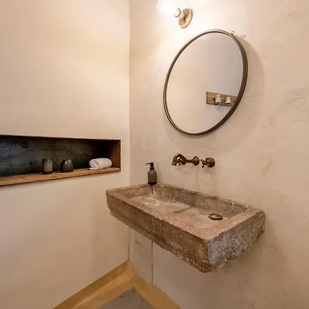 Luxurious Barri Vell House - Heart Of The Old Town Дом отдыха Жирона