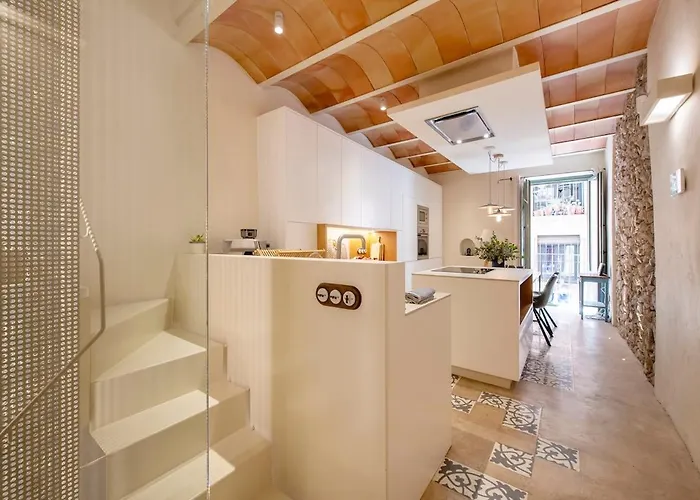 Luxurious Barri Vell House - Heart Of The Old Town *