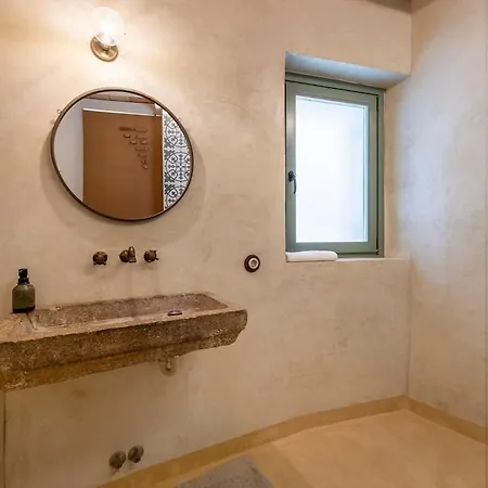 Luxurious Barri Vell House - Heart Of The Old Town بيت للعطل *